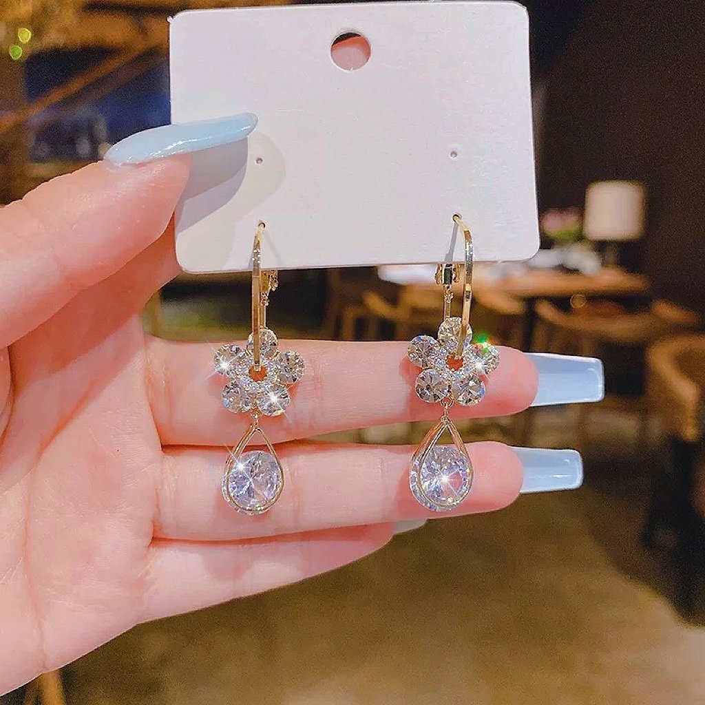 đ„Superrea nu!!!!!!đ„Fashion Flower Crystal ĂrhĂ€ngen
