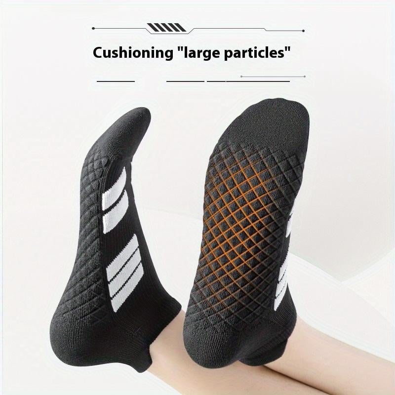 🧦Sportstrumpor - absorberar svett och gör inte fötterna illaluktande💪