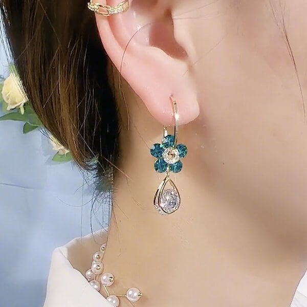 đ„Superrea nu!!!!!!đ„Fashion Flower Crystal ĂrhĂ€ngen