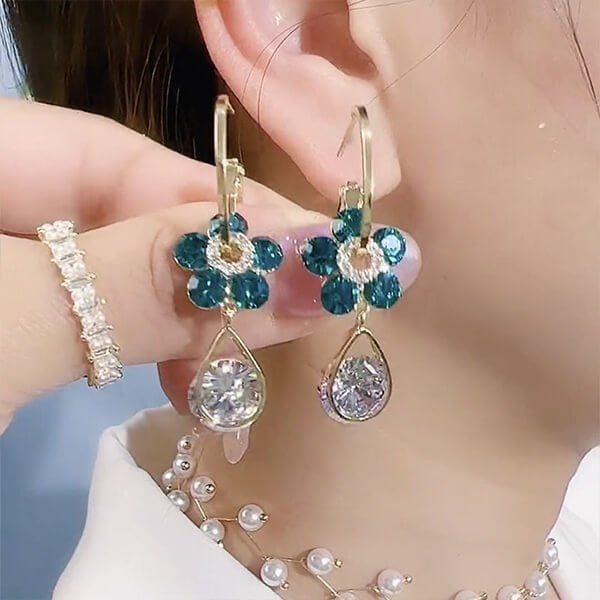 đ„Superrea nu!!!!!!đ„Fashion Flower Crystal ĂrhĂ€ngen