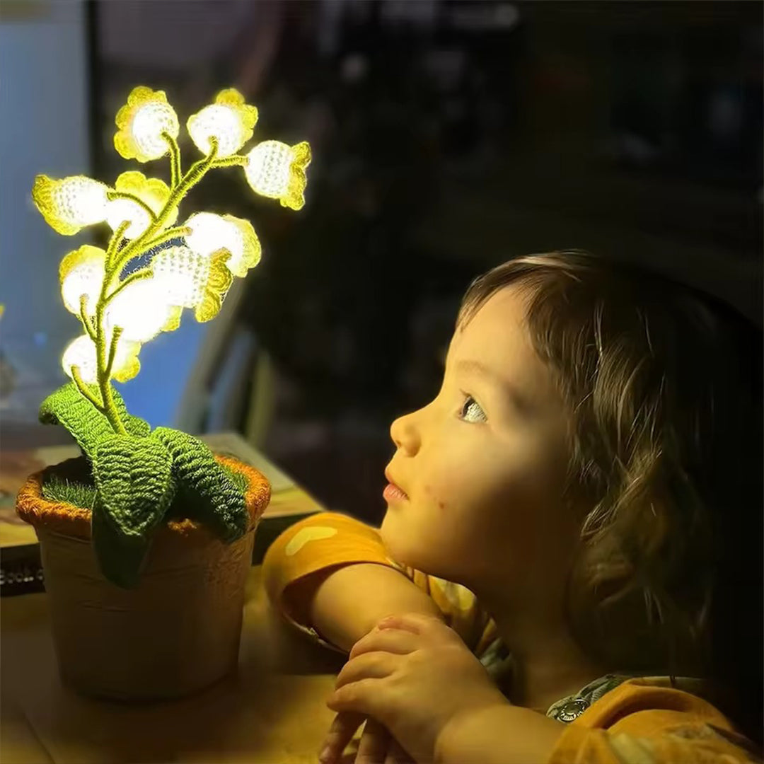 Lily Bloom nattlampa