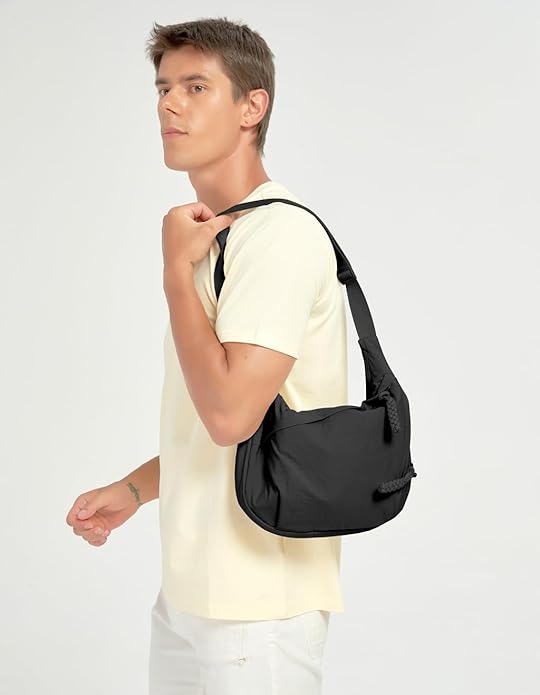 đ„đ„Fashionabel axelremsvĂ€ska i nylon i enfĂ€rgad modellđ„