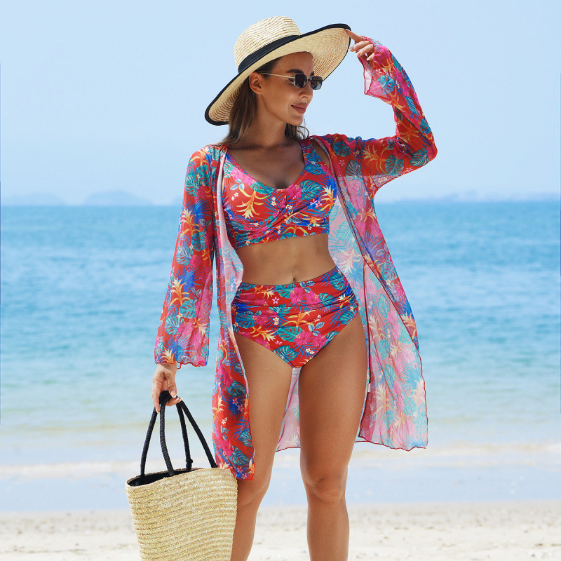 Modisches, mehrfarbig bedrucktes 3-teiliges Bikini-Badeanzug-Set für Damen/Fashionable multi-coloured printed 3-piece bikini swimsuit set for women