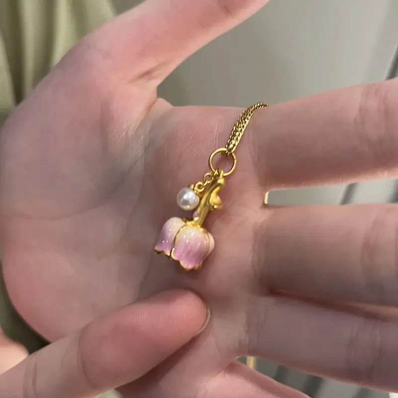 Halsband med blommande ros