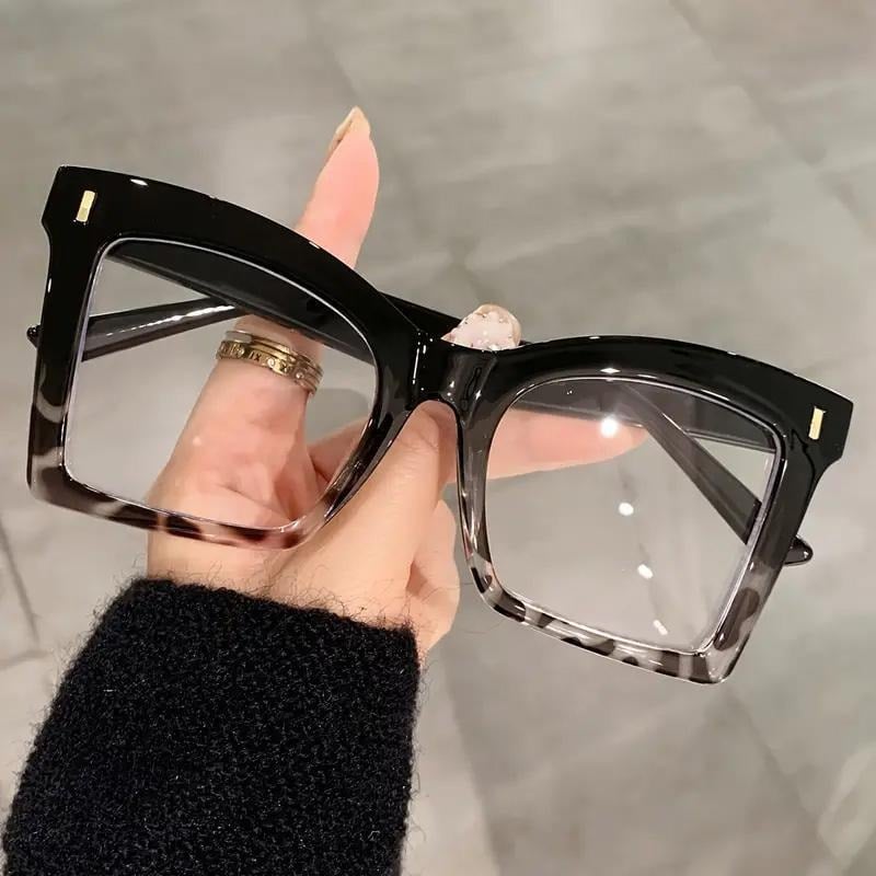 💖Hot 48% OFF🌹Fashion Reading Glasses – Style, Comfort & Value in One Set! ✨👓