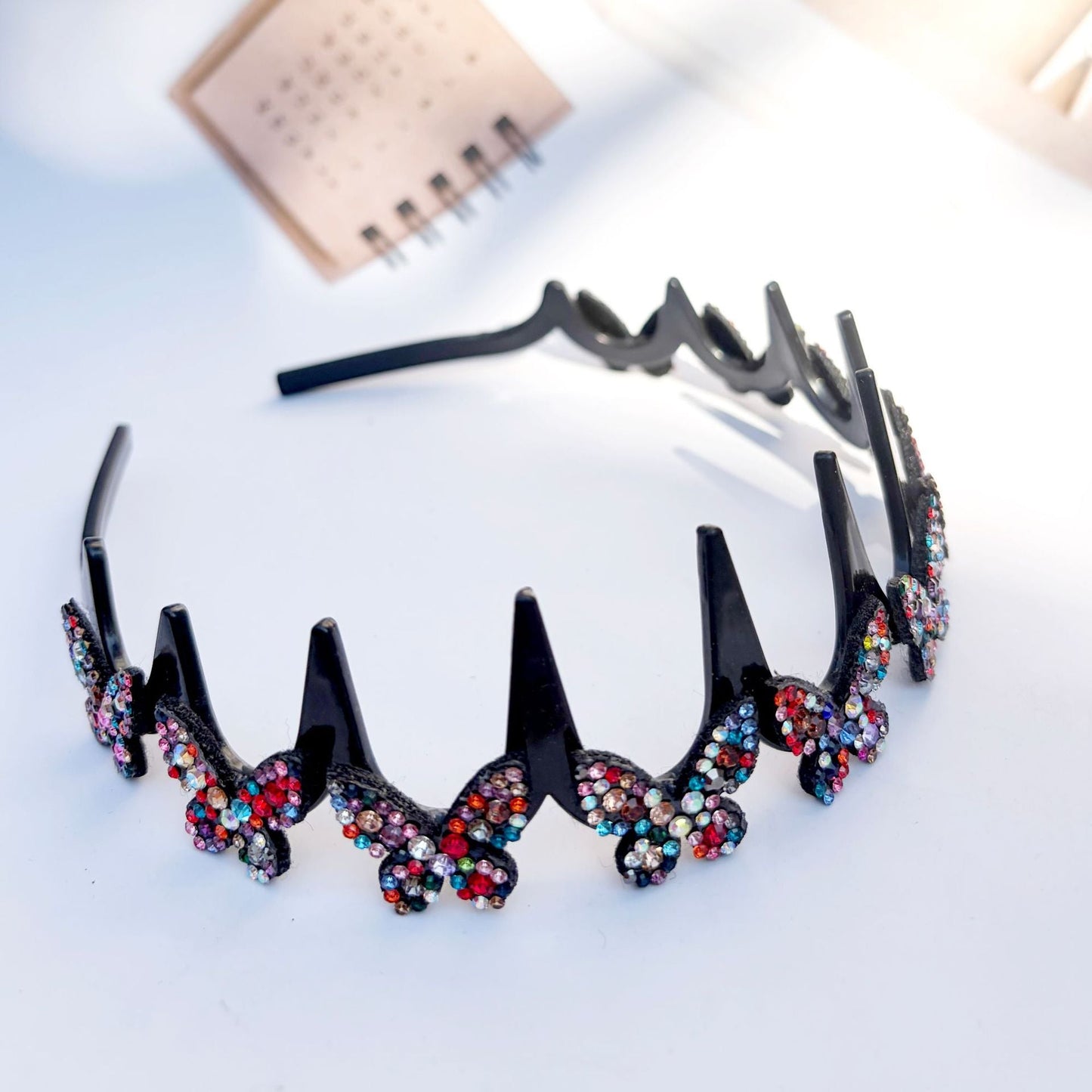 💥Set of wave-shaped crystal hairbands – Lightweight, non-slip and girly hair accessories; sparkling wave-shaped hairbands with crystal details for weddings and everyday wear; girly and feminine accessorie
