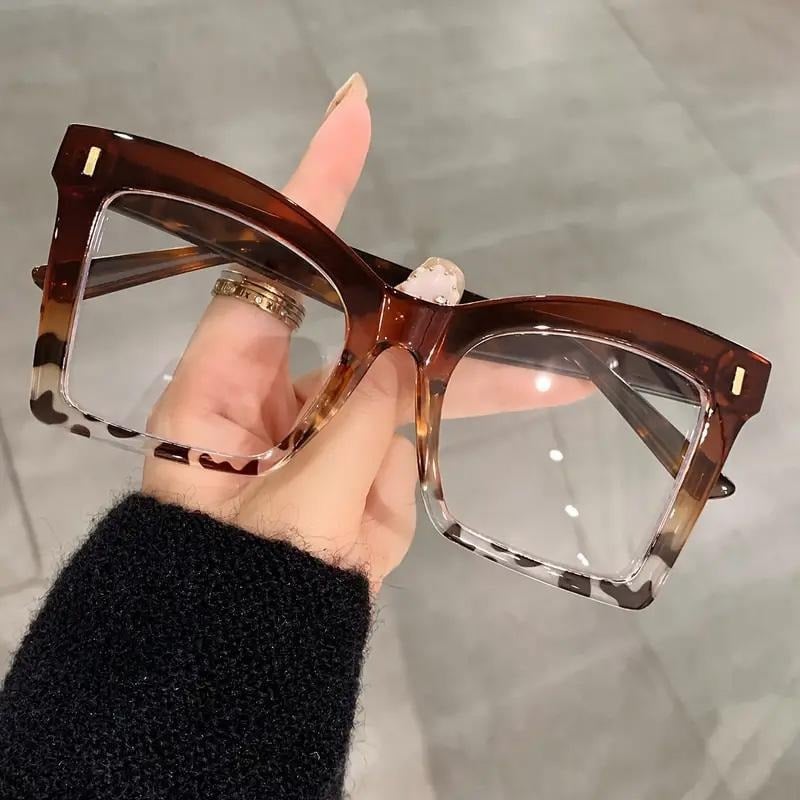 💖Hot 48% OFF🌹Fashion Reading Glasses – Style, Comfort & Value in One Set! ✨👓