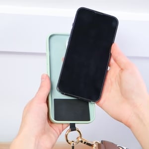 💖Telefonrem med ficka med dragkedja