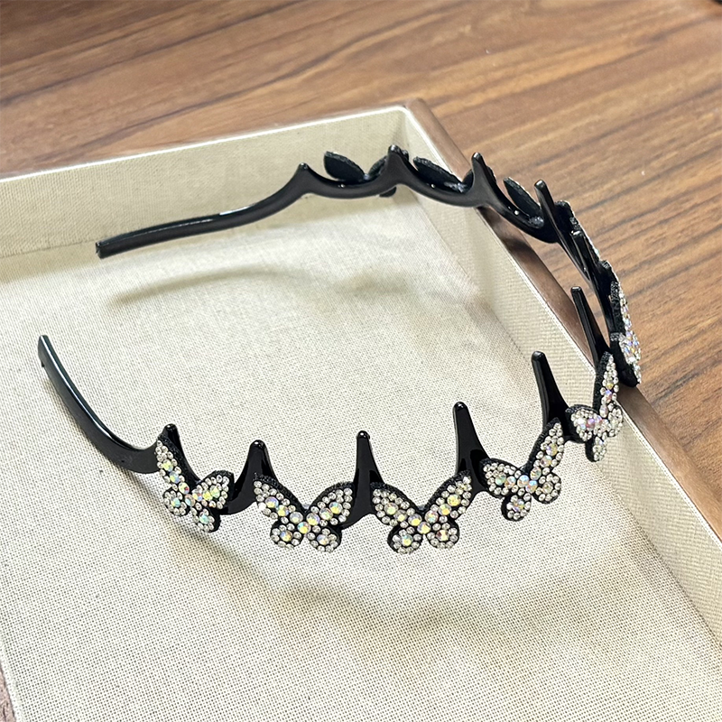 💥Set of wave-shaped crystal hairbands – Lightweight, non-slip and girly hair accessories; sparkling wave-shaped hairbands with crystal details for weddings and everyday wear; girly and feminine accessorie